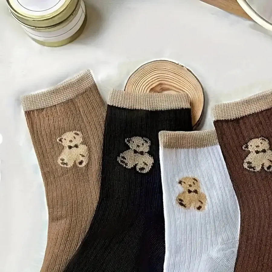 5 Pairs of Mixed Color Teddy Bear Mid Tube Socks with Cute Cartoon Pattern Design, Suitable for Casual Wear in All Seasons